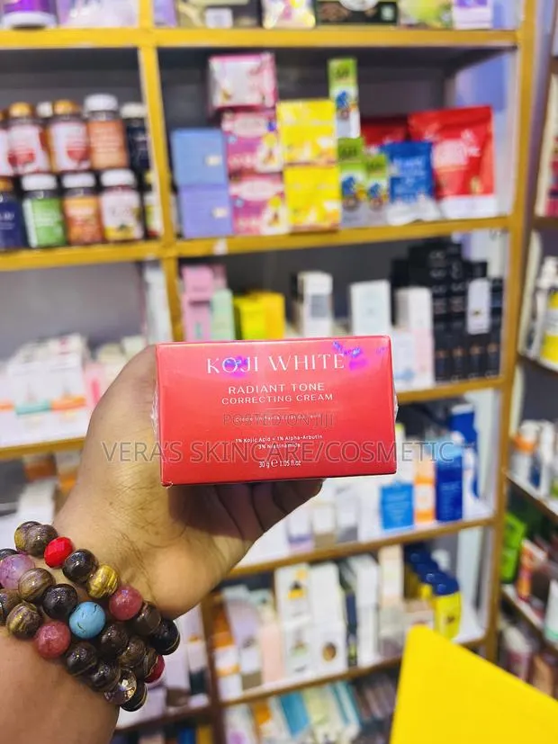 Koji White Radiant Tone Correcting Cream · Photo 1