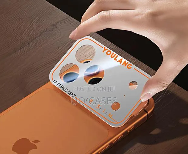 iPhone 17 Pro Max Camera Lens Protector · Photo 1
