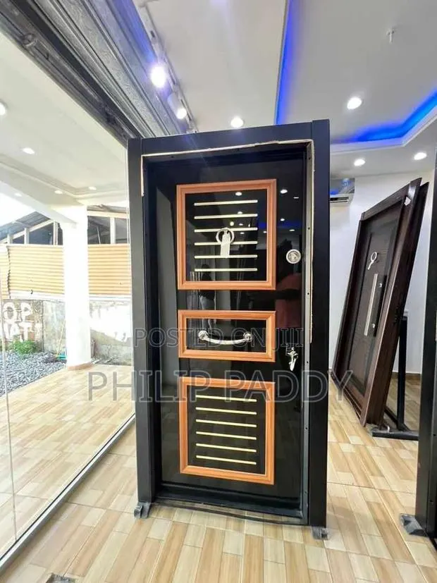 Turkey Heavy Door · Photo 1