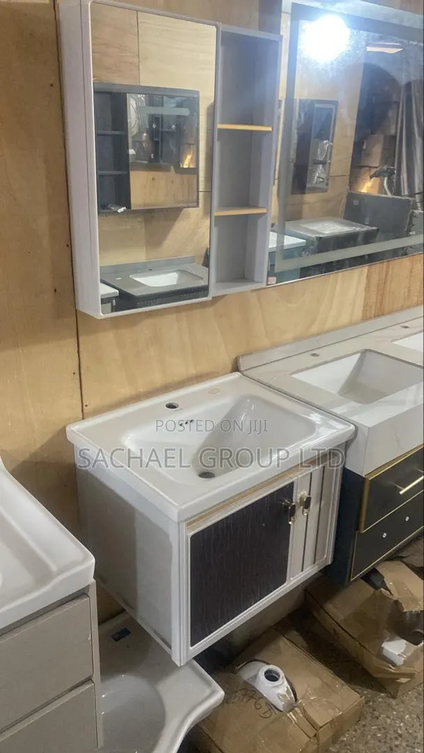 Portable Cabinet Basin · Photo 1