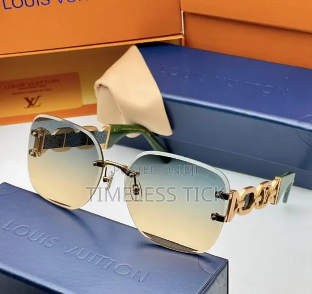 LV Sunglasses · Photo 1