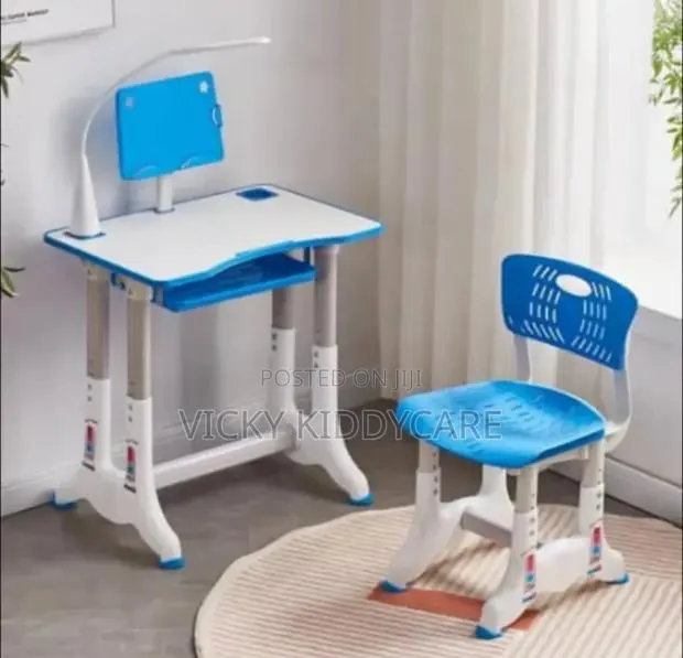 Kids Study Desk With Lamp · Photo 2