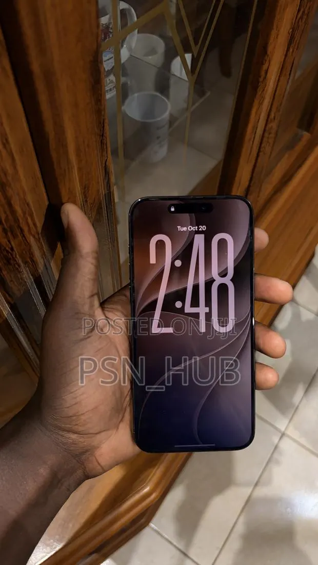Apple iPhone 15 Pro Max 256 GB Black · Photo 1