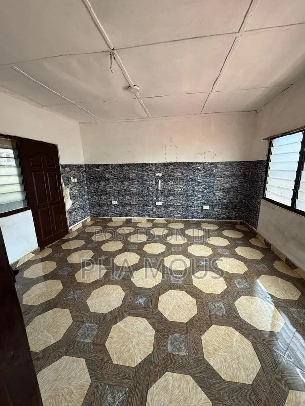 1bdrm Apartment in Mile 7 for rent · Photo 1