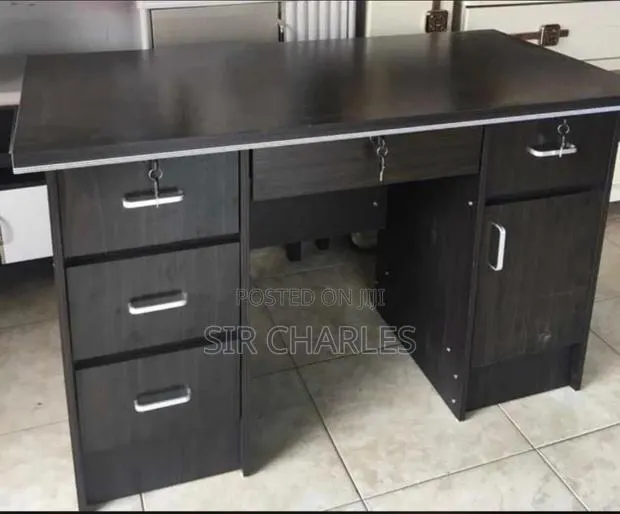 Office Desk/Table(1.2m) · Photo 1