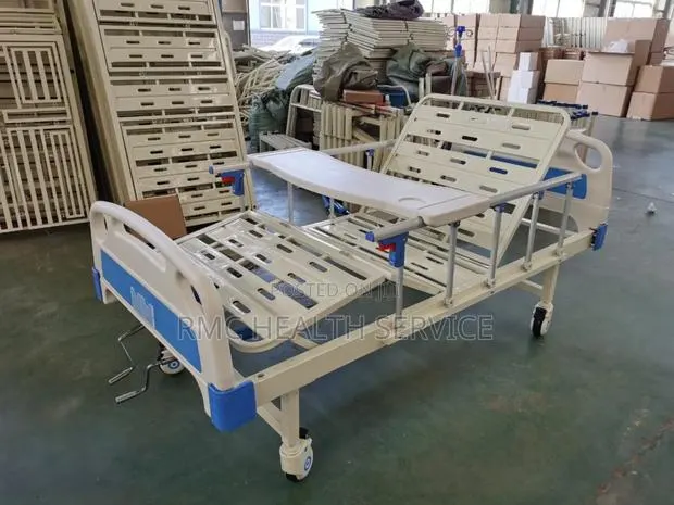 Medical Hospital Bed 2 Crank · Photo 1