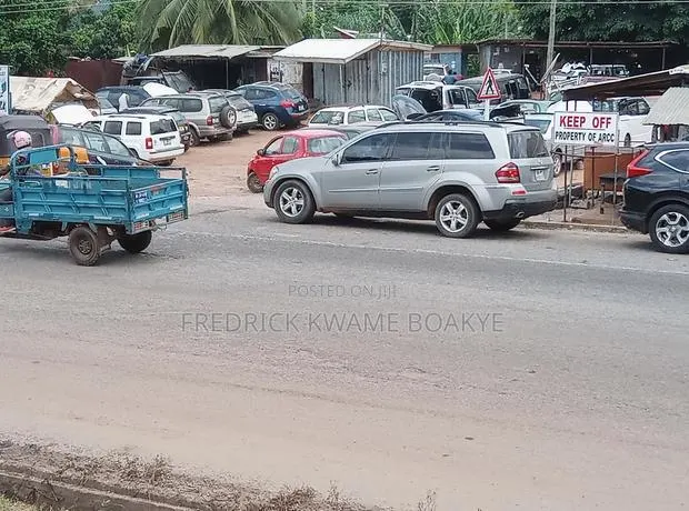 Shopping Mall Land For Sale At Abrepo Junction Boshen · Photo 1