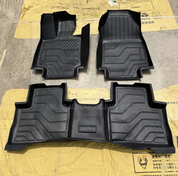Toyota RAV4 3D Floor Mat Carpet 2019-2025 · Photo 1