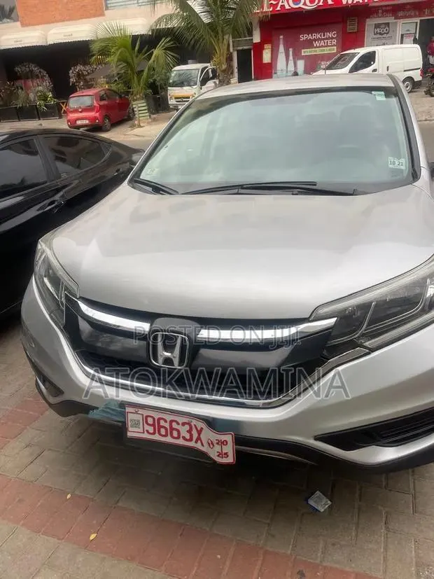 Honda CR-V SE 4dr SUV AWD (2.4L 4cyl CVT) 2016 Silver · Photo 1