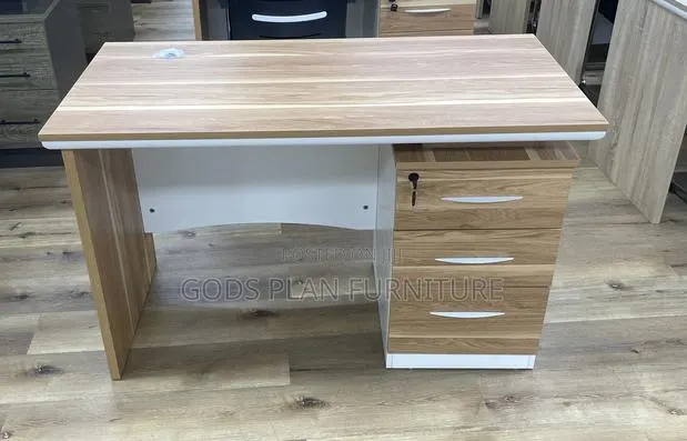 Office Table (M1610a) · Photo 1