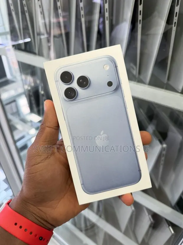 New Apple iPhone 18 Pro Max 256 GB Blue · Photo 1