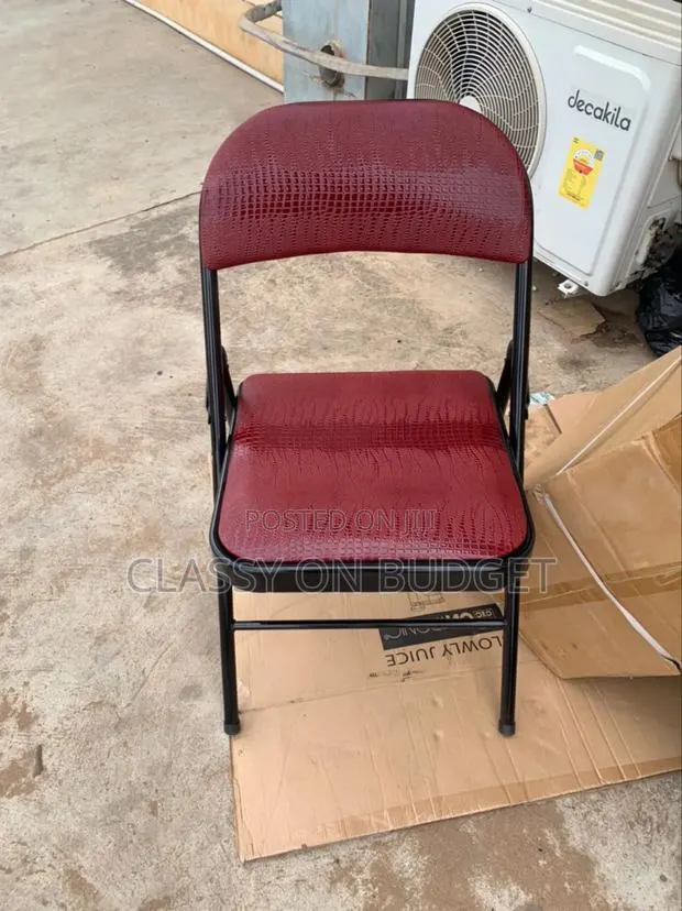 Foldable Padded Chairs/ Auditorium/ Conference/ Office Chair · Photo 1
