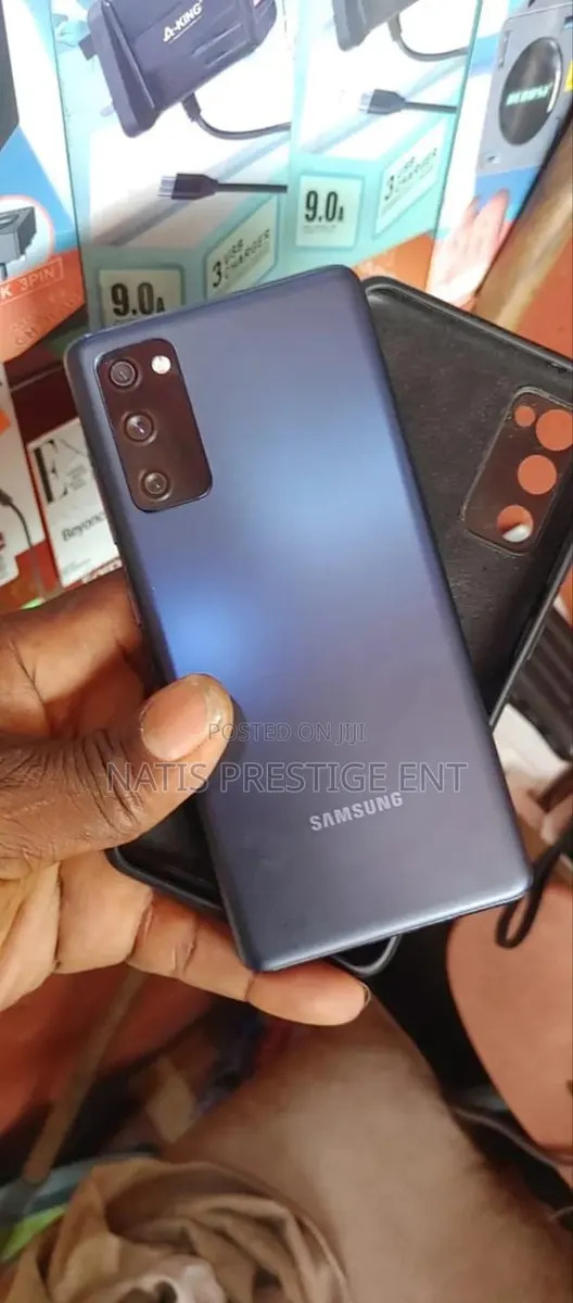 Samsung Galaxy S20 FE 128 GB Blue · Photo 1