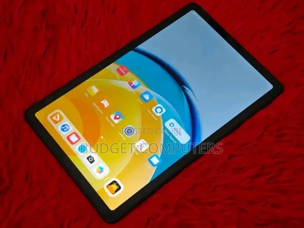 New Huawei MatePad SE 64 GB Black · Photo 1