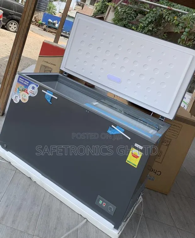 Reliable Sleek Nasco NAS-420 380-Liter, Single-Door Chest Freezer · Photo 1