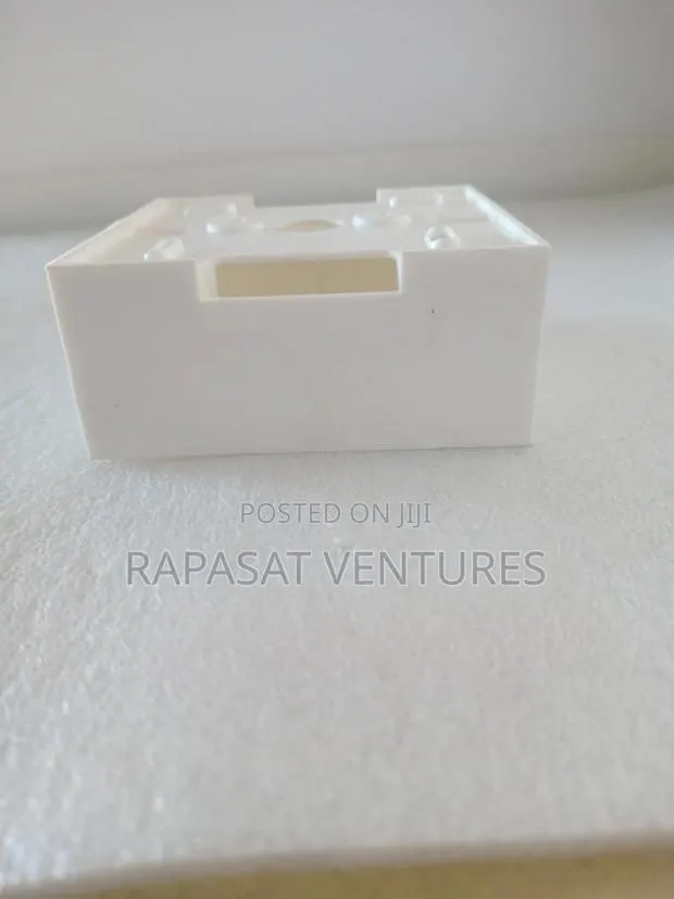 Ethernet Back Box for Faceplate · Photo 1