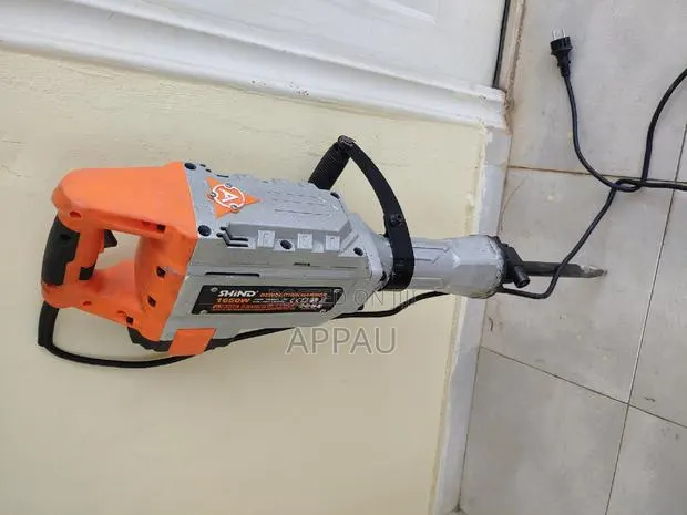 Concrete/Demolition Breaker for Rent · Photo 1