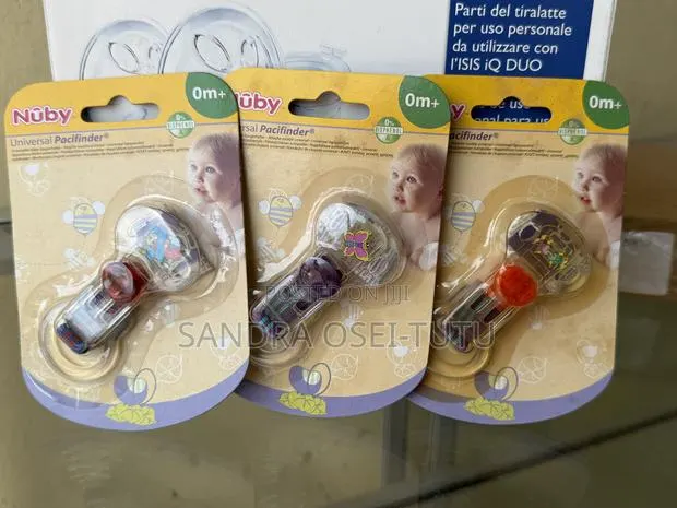 Nuby Paci Finder Universal Pacifier Clip · Photo 3