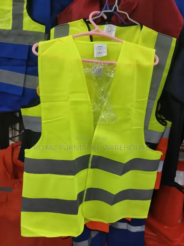 High-Visibility Safety Vests(Safty Reflector Wear Uniform ) · Photo 3