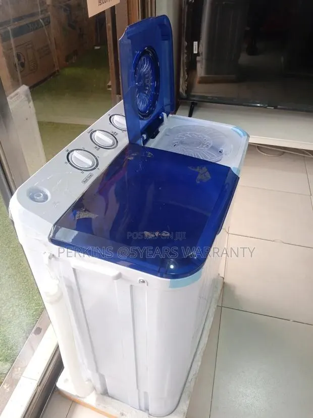 Westpool Clean Pro 4kg Portable Washing Machine · Photo 1