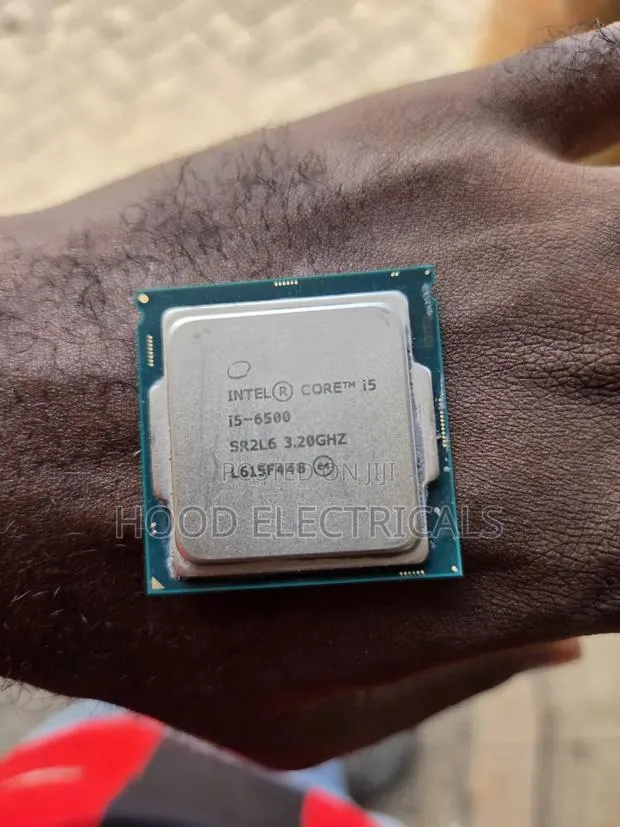 Core I5 6th Gen Processor · Photo 1