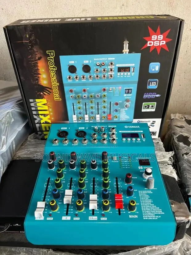 Yamaha DSP 99 Mixer Console · Photo 1