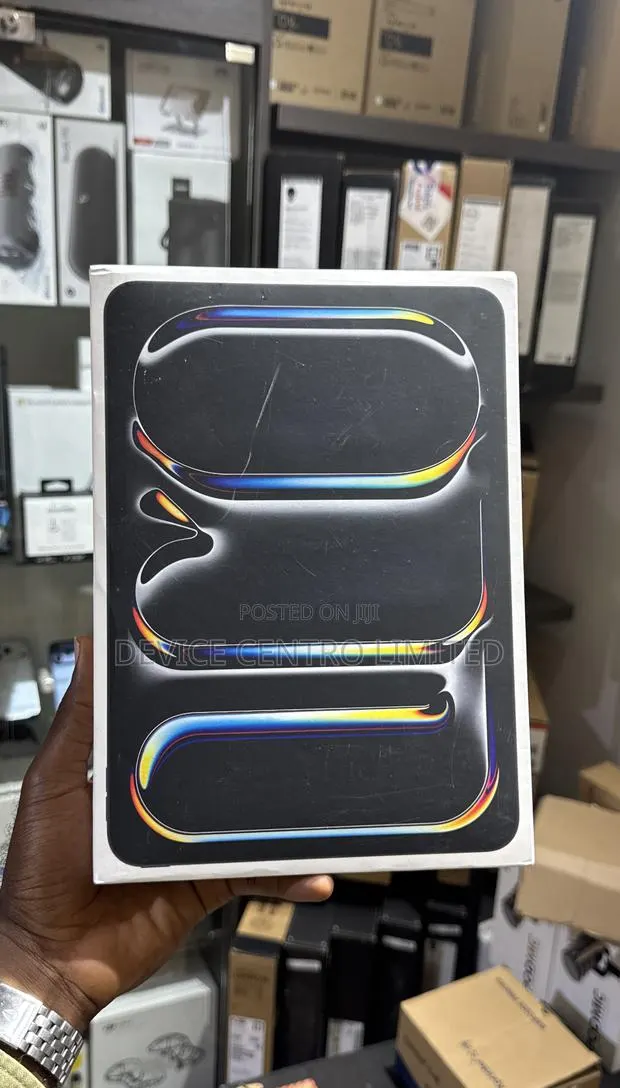 New Apple iPad Pro 11 (2025) 512 GB Gray · Photo 1