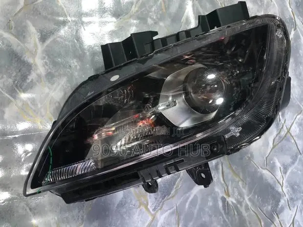 Hyundai Kona 2021, 2022 Headlight Left – Premium OEM | Foreign Used · Photo 1