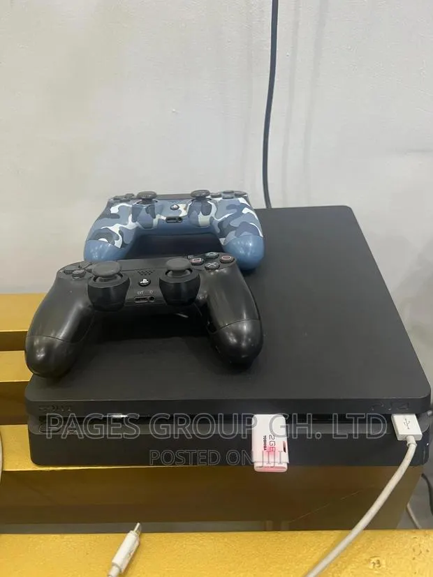 PS4 Slim 1TB FIFA 24 GTA 5 Installed · Photo 1