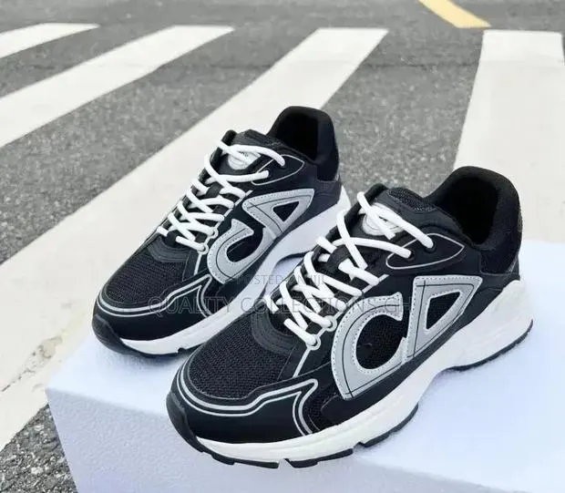 Dior B30 Black and White · Photo 1