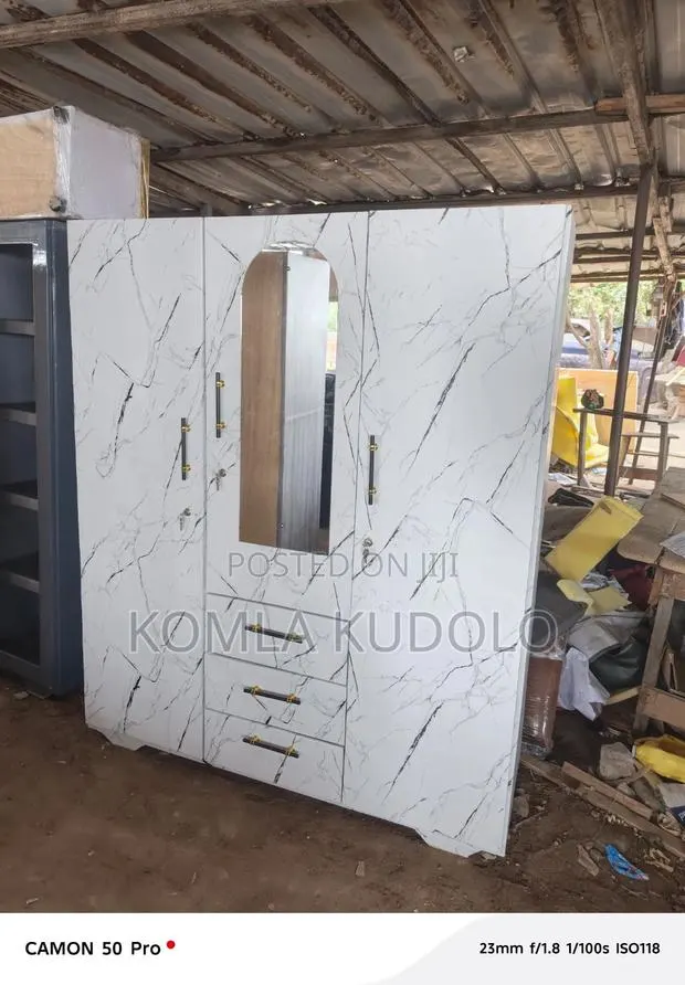 Wardrobe 3in 1 · Photo 1