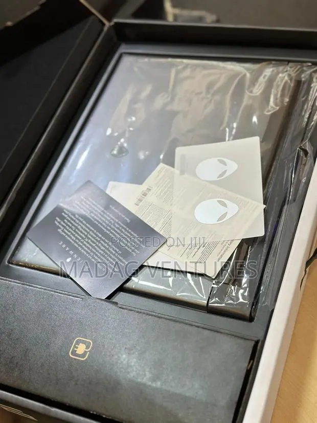Laptop Dell Allenware M15 R5 16GB Intel Core i7 SSD 1T · Photo 1