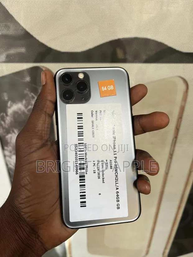 New Apple iPhone 11 Pro 64 GB Black · Photo 1
