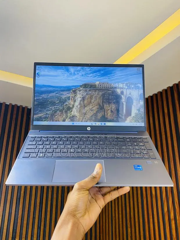 Laptop HP Pavilion 15 16GB Intel Core i5 SSD 512GB · Photo 1
