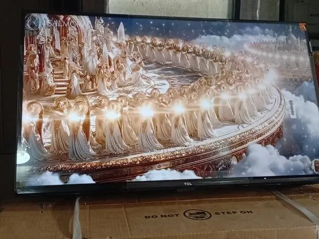 TCL 32” Clear Vision Digital Television · Photo 1
