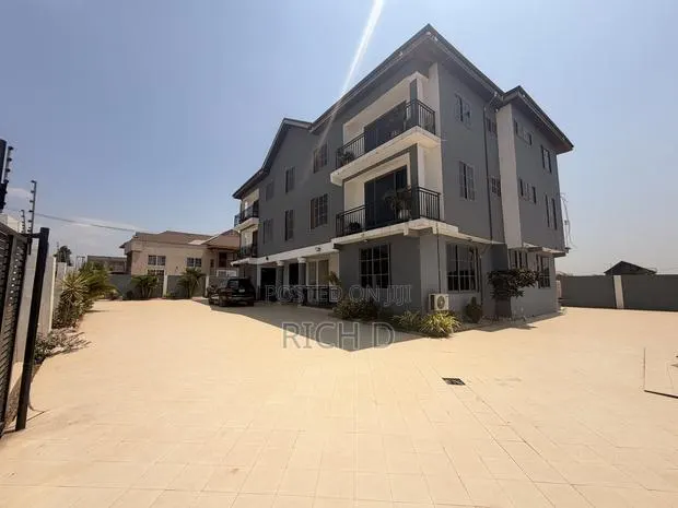 2bdrm Apartment in Community 25 for rent · Photo 1