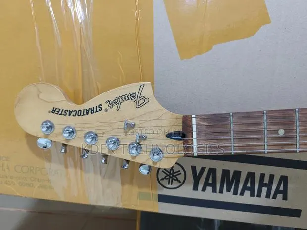 Electric Guitar Fender Stratocaster Original · Photo 3