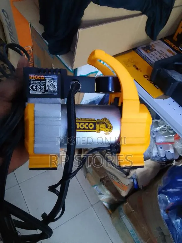 Auto Air Compressor · Photo 1