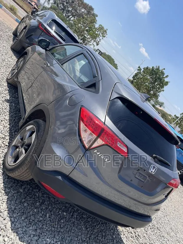 Honda CR-V 2018 Gray · Photo 1