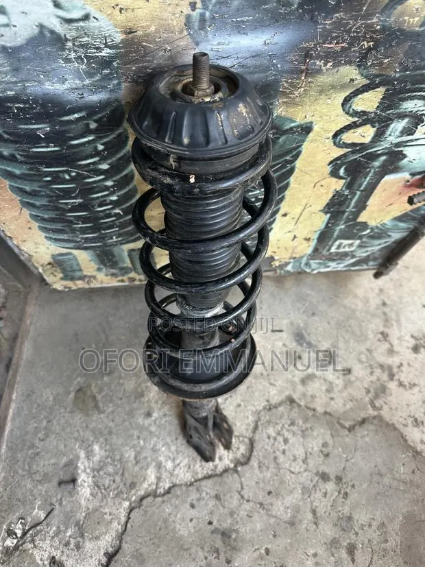 Yaris 2019 Front Shocks · Photo 1