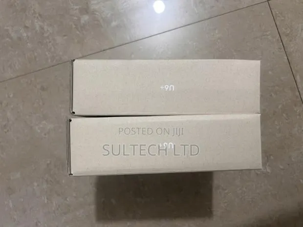 Ubiquiti Unifi U6+ Dual-Band Wi-Fi 6 Access Point · Photo 1