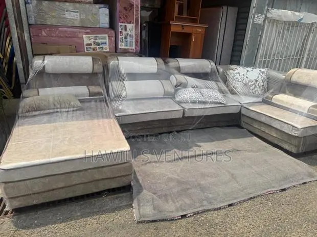 Quality Fabric Sofa Set · Photo 1