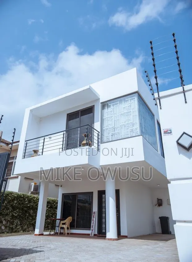 The Proton Residence -3 Bedroom Airbnb for Short Stays · Photo 1