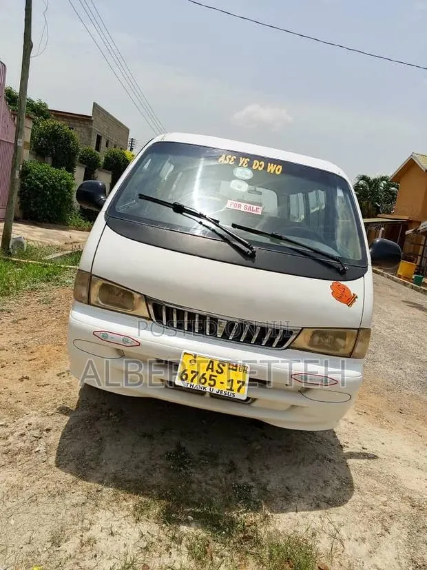 Kia Pregio 2006 White · Photo 1