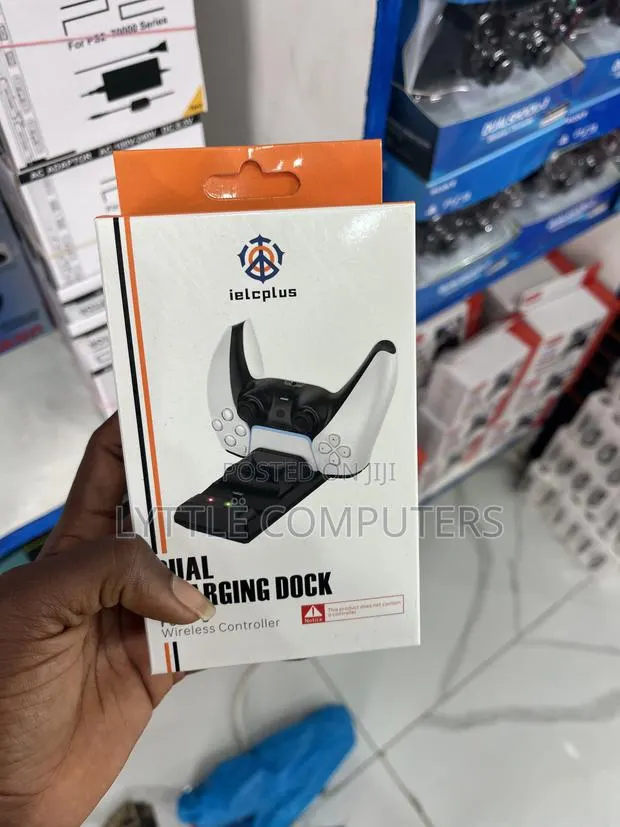 Dual PS5 Controller Charger · Photo 1