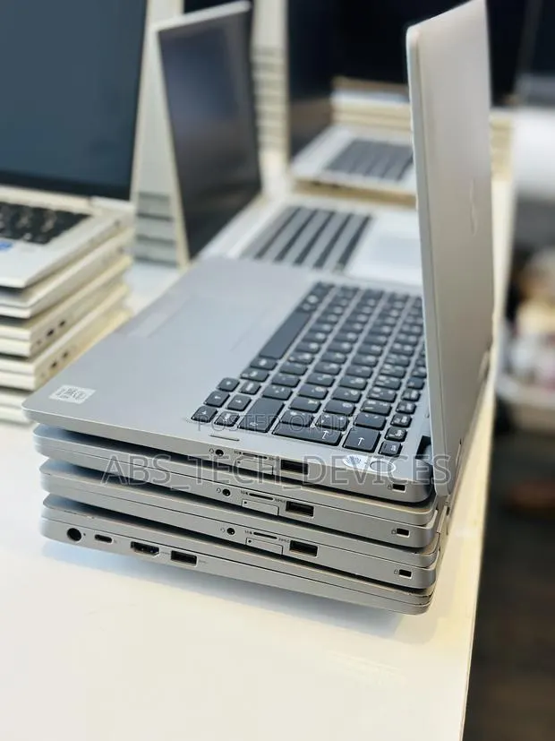 Laptop Dell Latitude 5310 2-in-1 8GB Intel Core i5 SSD 256GB · Photo 1