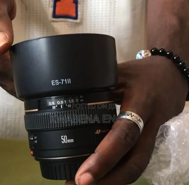Canon 50mm 1.4 Usm 99% New · Photo 1