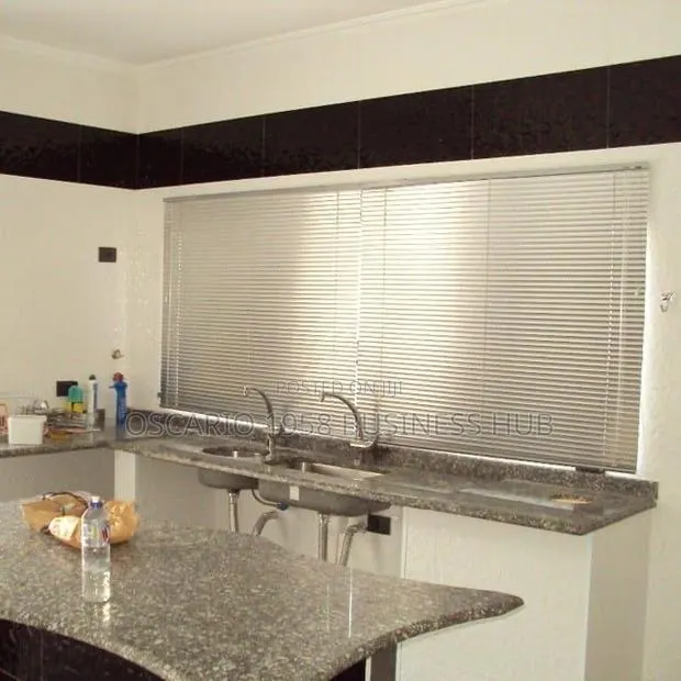 Drape Art Modern Window Venetian Curtains Blind · Photo 1