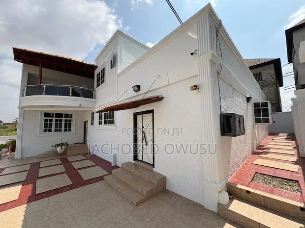 Furnished 6bdrm Mansion in Atwima Nwabiagya for sale