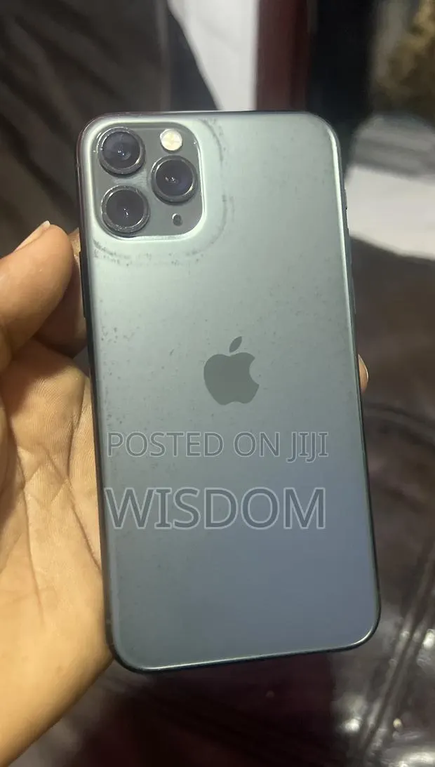 Apple iPhone 11 Pro 64 GB Green · Photo 1